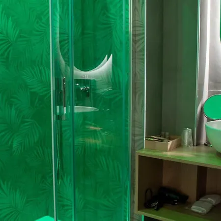 Papavero Giallo 레 카스텔라